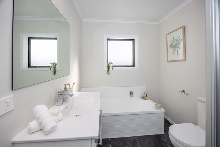 Photo of property in 4 Ridgedale Crescent, Flagstaff, Hamilton, 3210