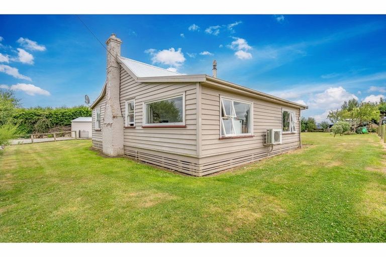 Photo of property in 10 Whitelaw Road, Waianiwa, Invercargill, 9874