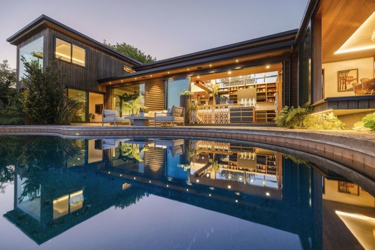 Photo of property in 92 Myres Street, Otumoetai, Tauranga, 3110