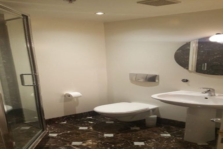 Photo of property in 4/318 Oriental Parade, Oriental Bay, Wellington, 6011