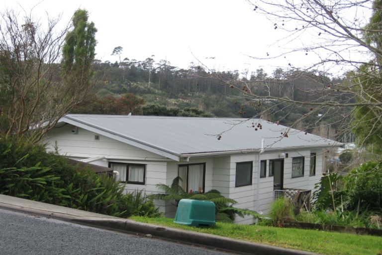 Photo of property in 42 Stillwater Crescent, Stillwater, Silverdale, 0993