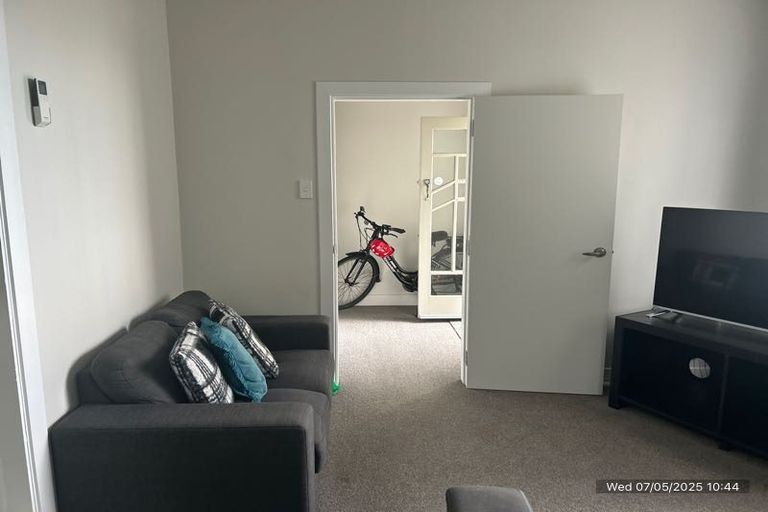 Photo of property in 27 Bulteel Street, New Plymouth, 4310