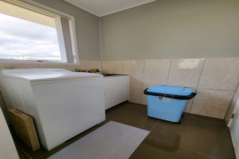 Photo of property in 58 Sharland Avenue, Manurewa, Auckland, 2102