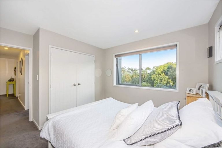 Photo of property in 4a Astrolabe Place, Gulf Harbour, Whangaparaoa, 0930