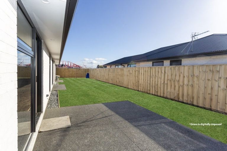 Photo of property in 42 Chambers Avenue, Woodend, 7691