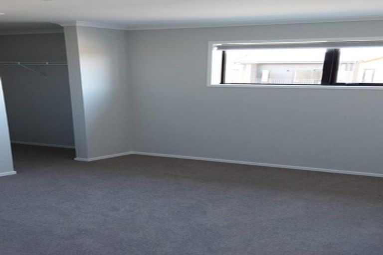 Photo of property in 4 Whakato Avenue, Kumeu, 0810