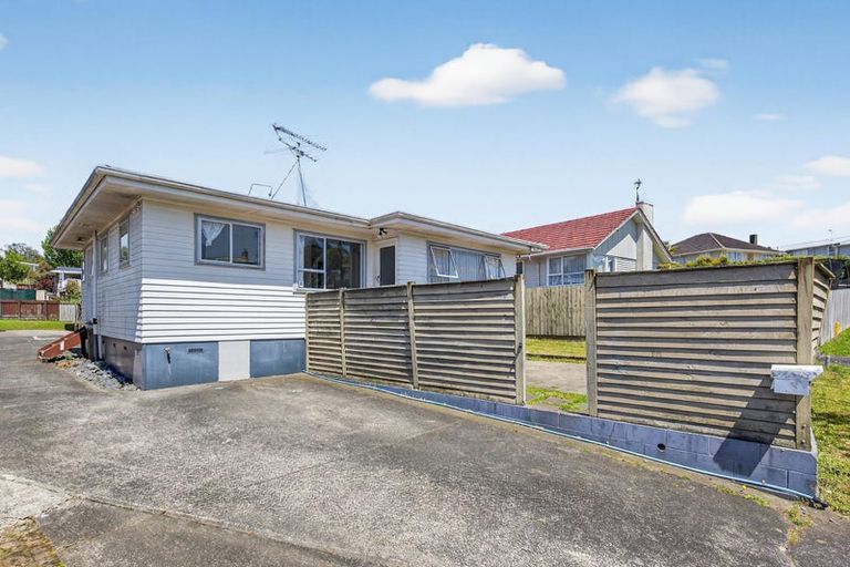 Photo of property in 1/47 Larne Avenue, Pakuranga Heights, Auckland, 2010