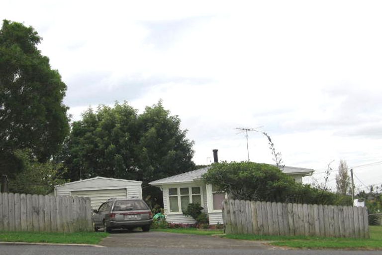 Photo of property in 31 Glengarry Road, Glen Eden, Auckland, 0602