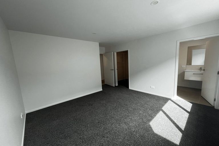 Photo of property in 60 Perendale Road, Jacks Point, 9371