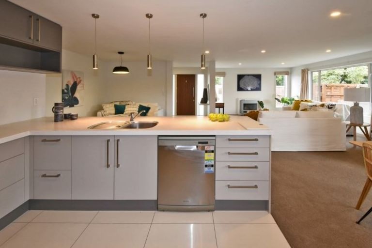 Photo of property in 64 Englefield Road, Northwood, Christchurch, 8051