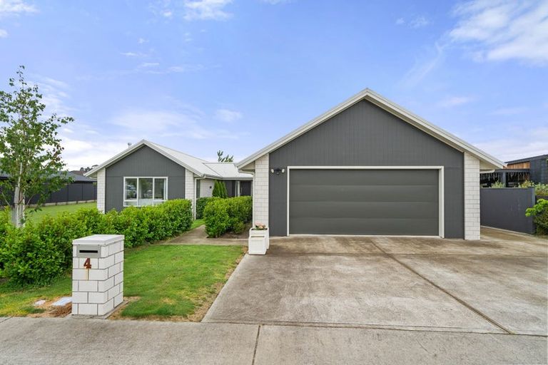 Photo of property in 4 Sir Herbert Hart Avenue, Lansdowne, Masterton, 5810