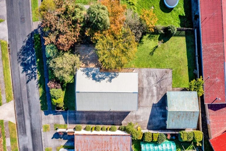 Photo of property in 22 Karaka Street, Inglewood, 4330