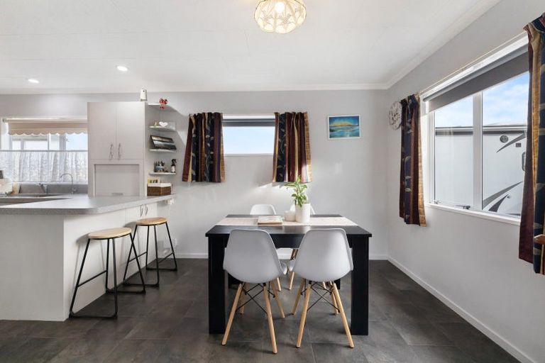 Photo of property in 22 Chaucer Street, Milton, 9220