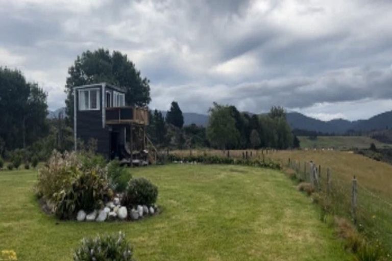 Photo of property in 54 Gillies Road, Rockville, Collingwood, 7073