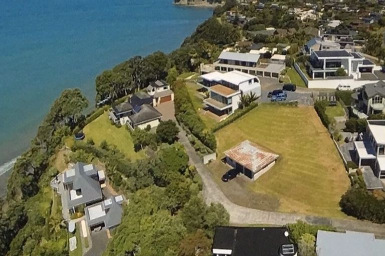 Photo of property in 1/30 Marellen Drive, Red Beach, 0932