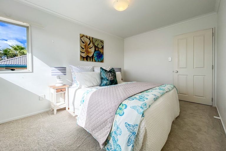 Photo of property in 11 Amherst Place, Albany, Auckland, 0632