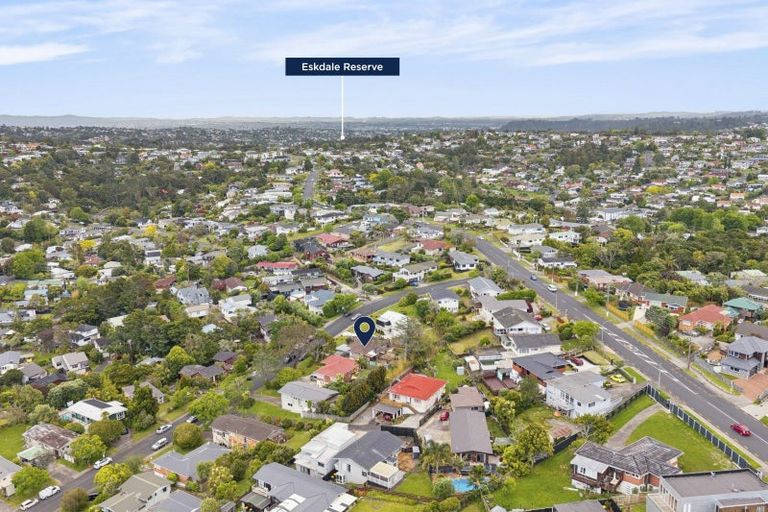 Photo of property in 85 Lynden Avenue, Hillcrest, Auckland, 0627