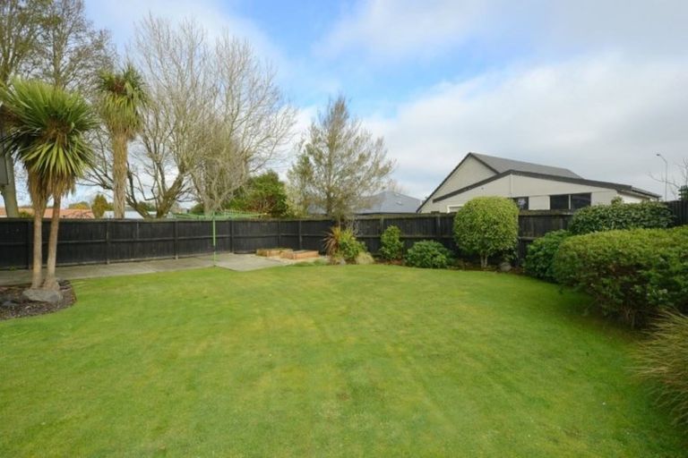 Photo of property in 10 Te Maru Place, Redwood, Christchurch, 8051