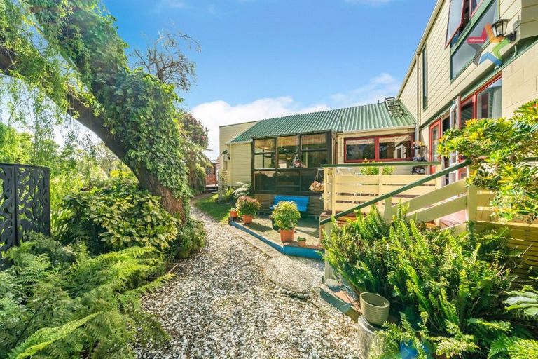 Photo of property in 20 Wai-iti Crescent, Woburn, Lower Hutt, 5010