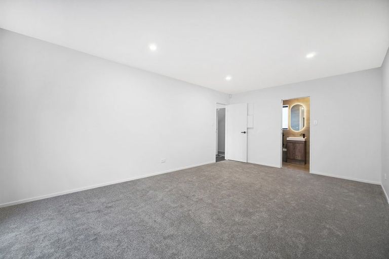 Photo of property in 12 Pleasant Way, Matakatia, Whangaparaoa, 0930