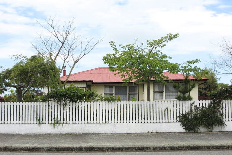 Photo of property in 56 Kinley Street, Rangiora, 7400