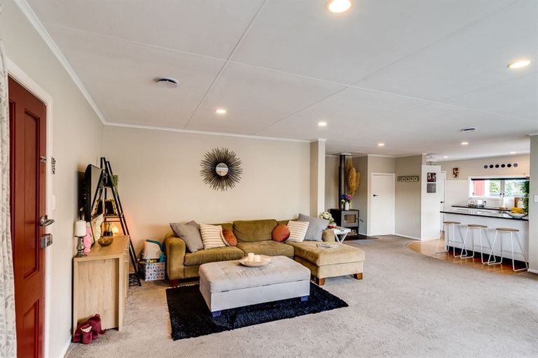 Photo of property in 12 Otatara Road, Taradale, Napier, 4112