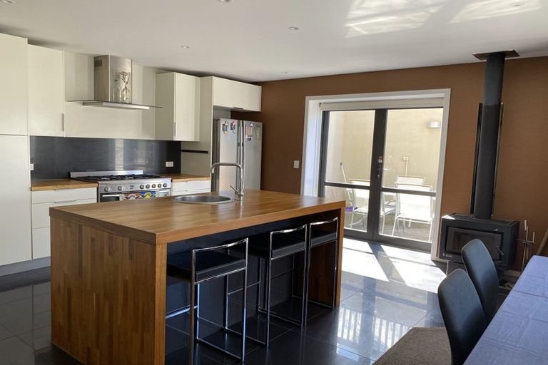 Photo of property in 49b Dart Place, Fernhill, Queenstown, 9300