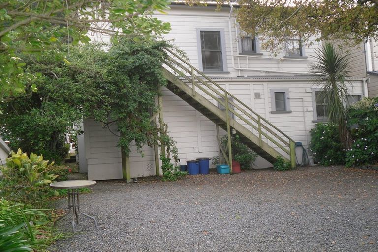 Photo of property in 6 Burnell Avenue, Thorndon, Wellington, 6011