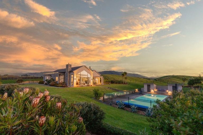 Photo of property in 56 Puruaha Road, Te Horo, Otaki, 5581