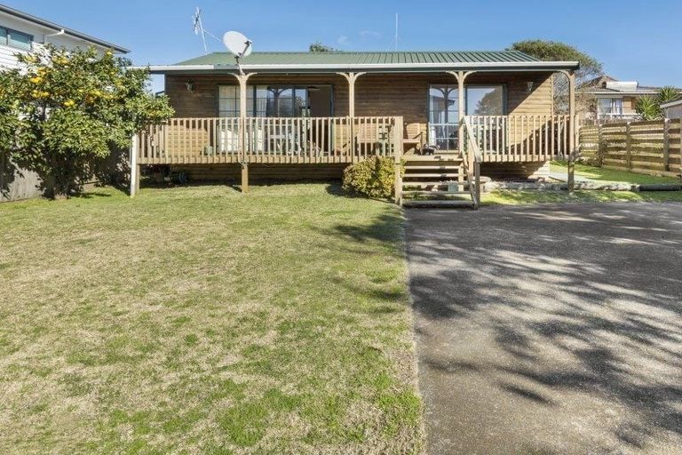 Photo of property in 998b Papamoa Beach Road, Papamoa Beach, Papamoa, 3118