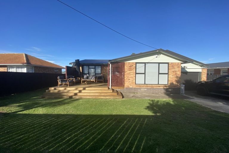Photo of property in 36 Kirkbride Road, Mangere Bridge, Auckland, 2022
