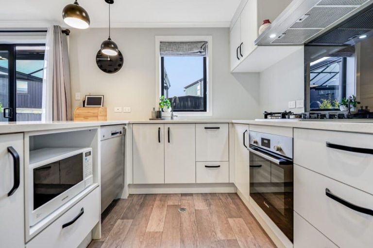 Photo of property in 2/64 Cabourne Drive, Glenview, Hamilton, 3206