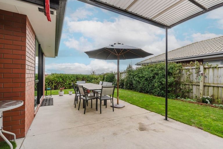 Photo of property in 14 Te Tiireke Drive, Glenview, Hamilton, 3206