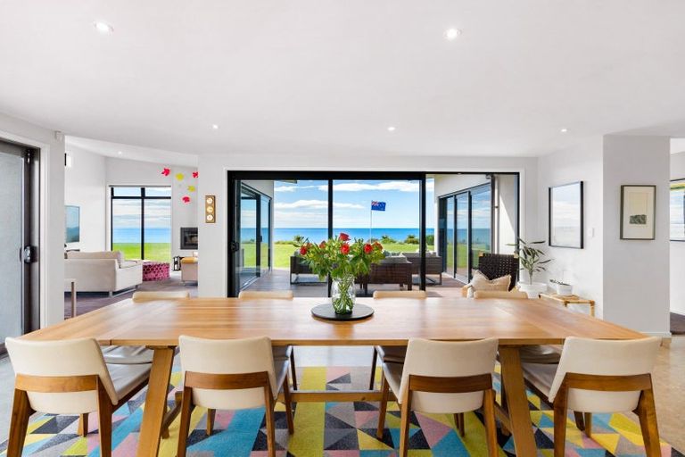 Photo of property in 10 Mer Place, Bay View, Napier, 4104