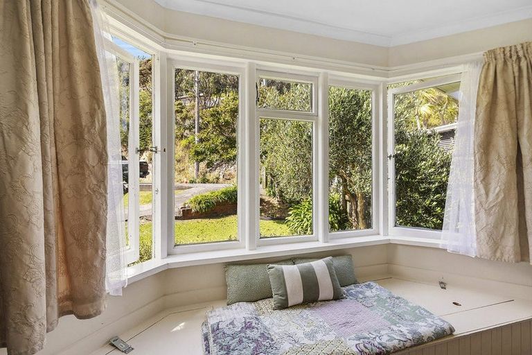 Photo of property in 49 Cluny Road, Plimmerton, Porirua, 5026