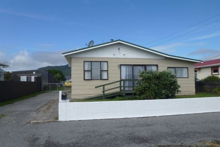 Photo of property in 63 Doyle Street, Blaketown, Greymouth, 7805