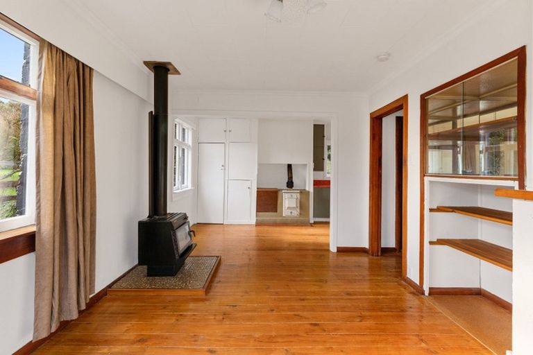 Photo of property in 54 Milton Terrace, Picton, 7220