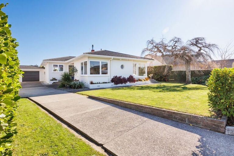 Photo of property in 30 Lincoln Terrace, Hokowhitu, Palmerston North, 4410