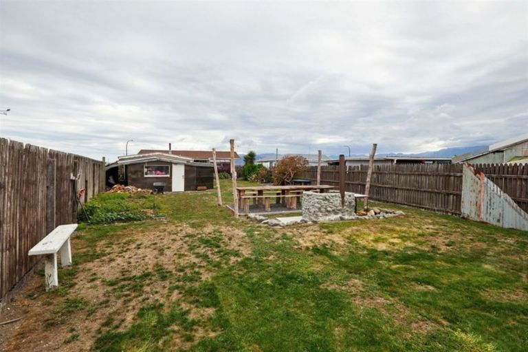 Photo of property in 24 Moa Road, South Bay, Kaikoura, 7300