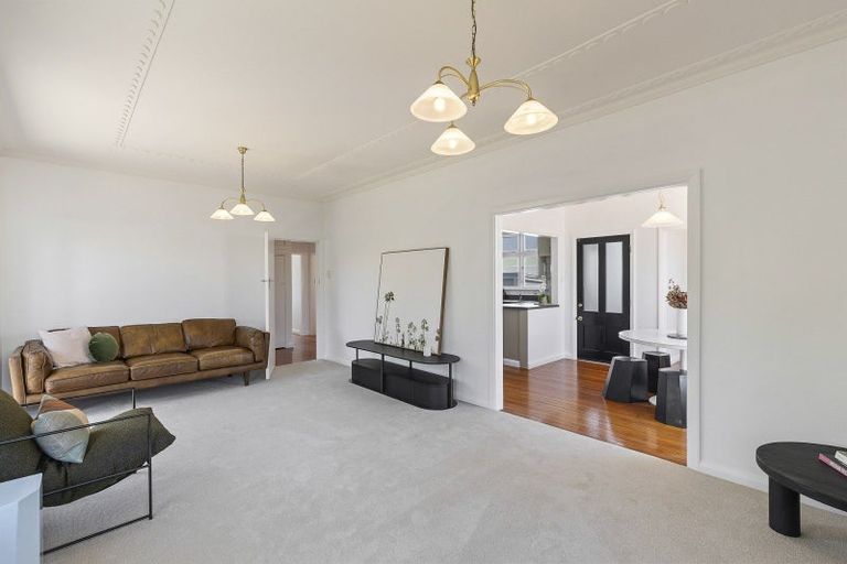 Photo of property in 40 Tukapa Street, Westown, New Plymouth, 4310