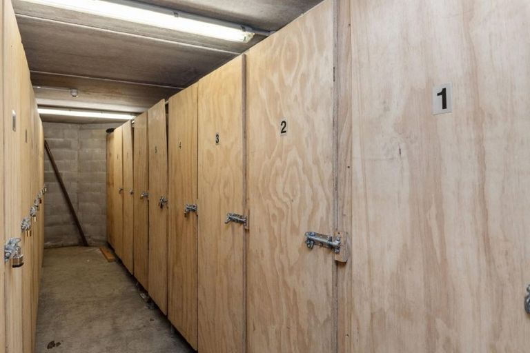 Photo of property in 2/337 Jackson Street, Petone, Lower Hutt, 5012