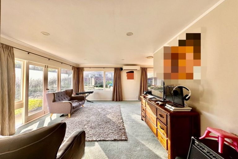 Photo of property in 14 Bellfield Road, Opaheke, Papakura, 2113