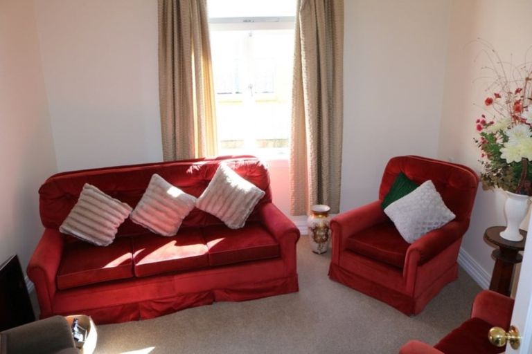 Photo of property in 141 Bath Street, Levin, 5510