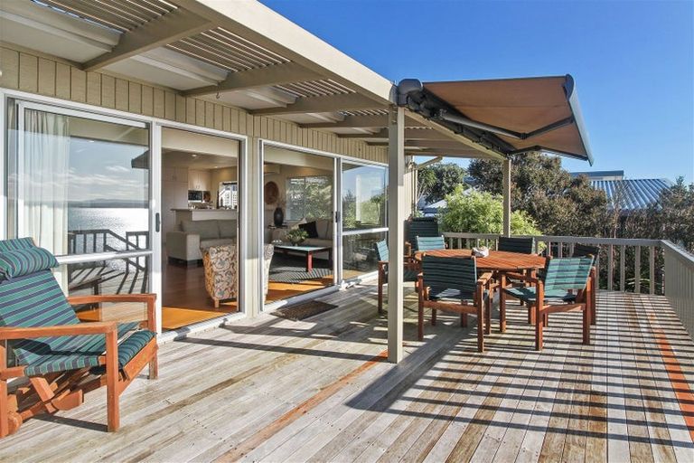 Photo of property in 107 Torkar Road, Clarks Beach, 2122