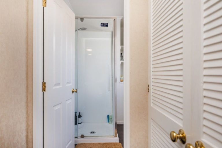 Photo of property in 28 Cascade Crescent, Westbrook, Palmerston North, 4412