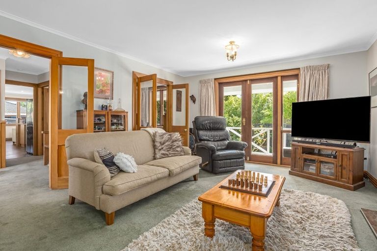 Photo of property in 28 Observatory Close, Whitby, Porirua, 5024
