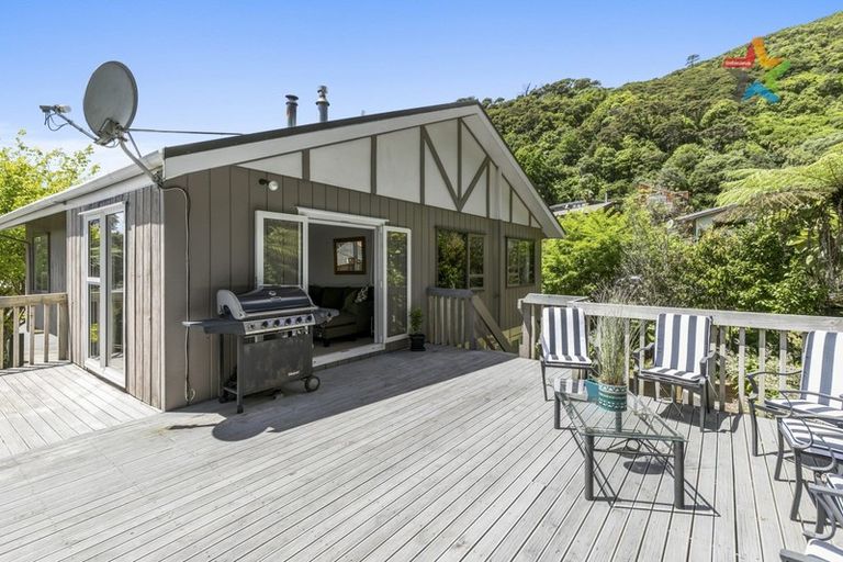 Photo of property in 24 Mawson Street, Waiwhetu, Lower Hutt, 5010