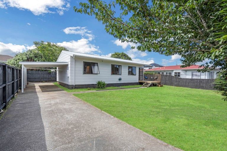 Photo of property in 1/17 Kent Road, Manurewa, Auckland, 2102