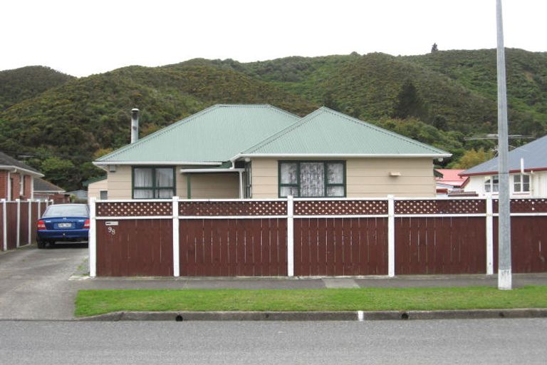 Photo of property in 98 Hewer Crescent, Naenae, Lower Hutt, 5011