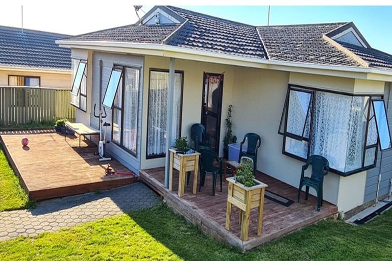 Photo of property in 33 Woodridge Drive, Woodridge, Wellington, 6037